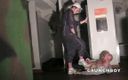 FRENCH AMATORS SEXTAPES: ジョギングと踏みつけでスニーカーの不良少年によってSubmissed