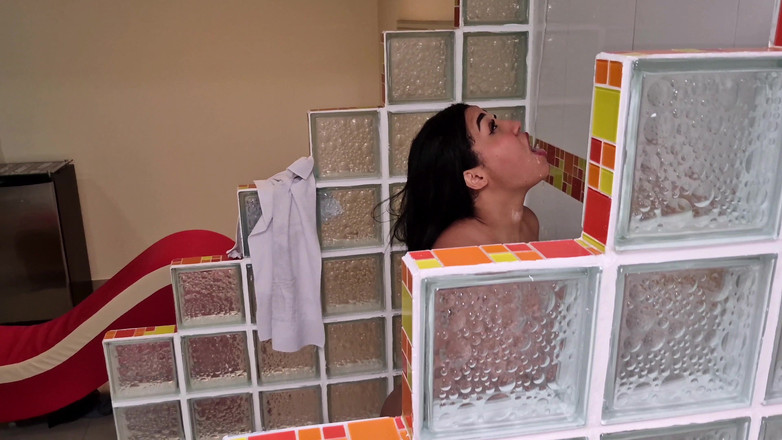 Pikaa6: 摆脱常规，和朋友一起去汽车旅馆