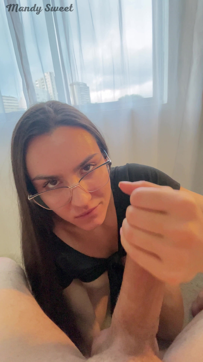 Mandy Sweet studio: Thư ký hứng tình xứng đáng để có được rất nhiều tinh dịch...