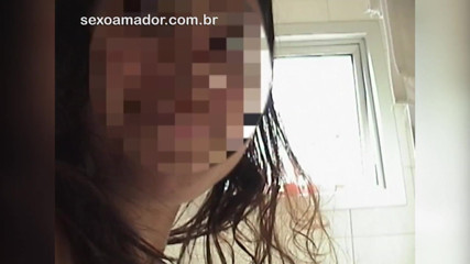 Amateurs videos: L'uomo registra un video della fidanzata con grandi tette in...