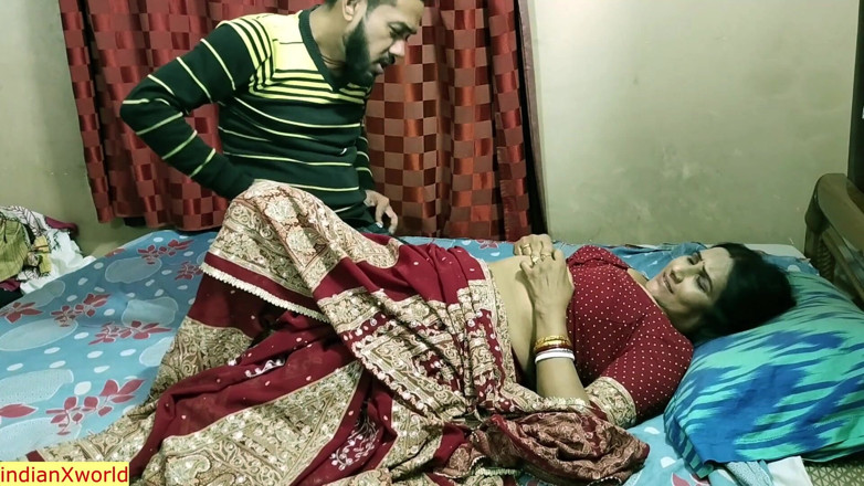IndianXworld Premium: Sesso romantico hardcore con la moglie dell'amico intimo! Dada viene...