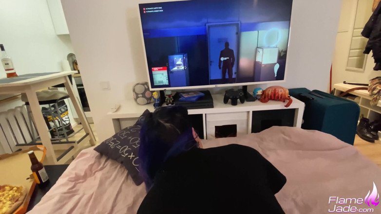 Flame Jade: Збентежена подруга від чуттєвого сексу playstation