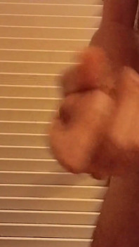 Rapidinha precum se masturba