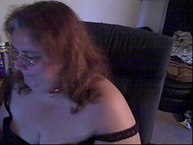 BBW nurse Vicki adventures with friends: Cam-show, tanzen und strippen plus lachen, mit leuten reden