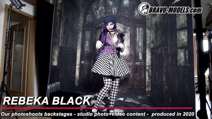 Bravo Models Media: 386-backstage fotoshooting rebeka black - Erwachsener