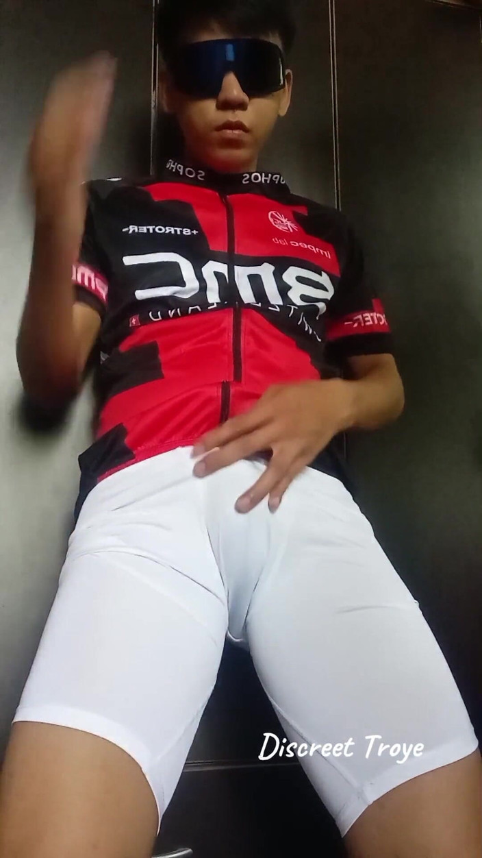 Troye_AsianPinoy: Pinoy rowerzysta robi się napalony przed swoją długą jazdą - Siklistang...