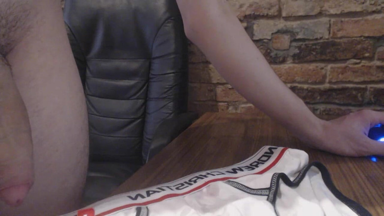 xblueboyz: Seksi boxer külotlarına boşalma