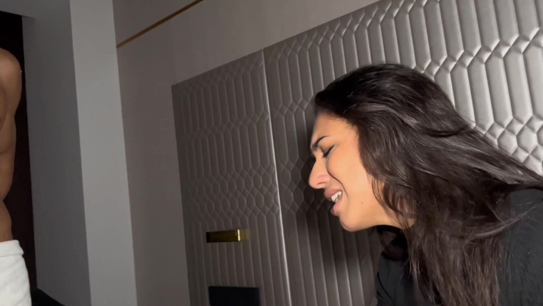 Brady Bud: Passionate Make Out Sex with Brunette Beauty Lena Cox After...