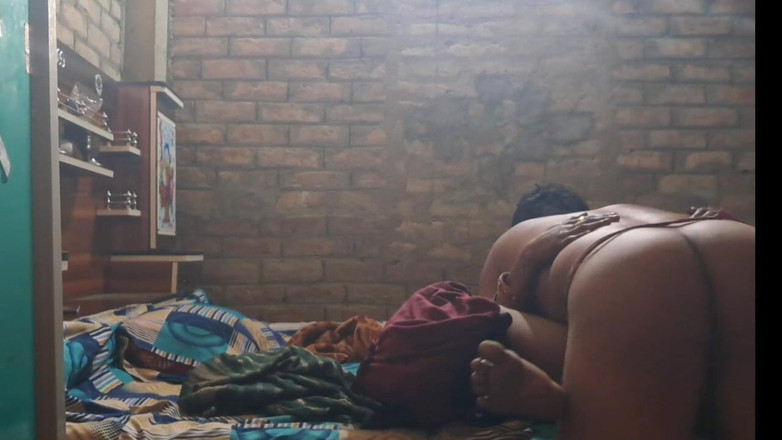House stage: Video luar biasa gadis india lagi asik sama 1,1 juta veise