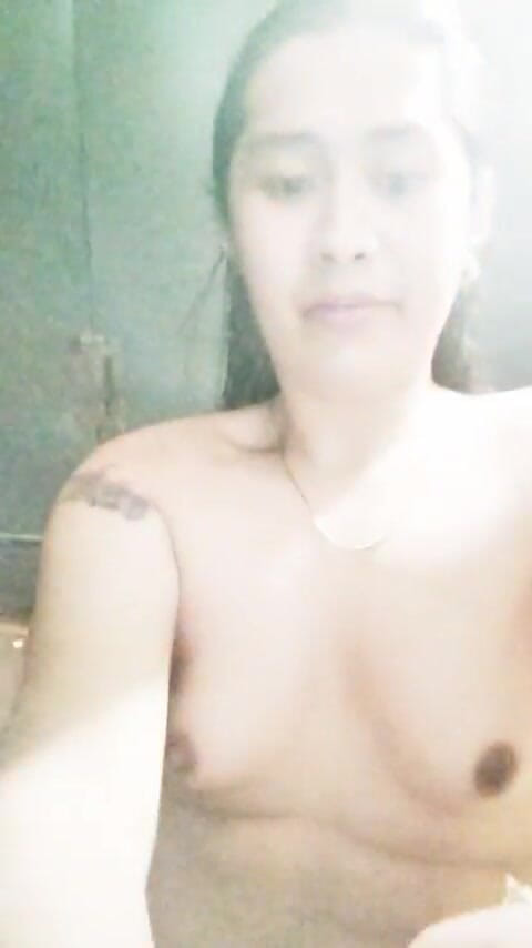Jheng21: I Just Got Horny Solo Flight