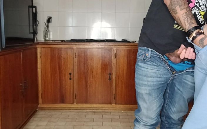 Bigjoefuckalott: Divertersi nel kitche