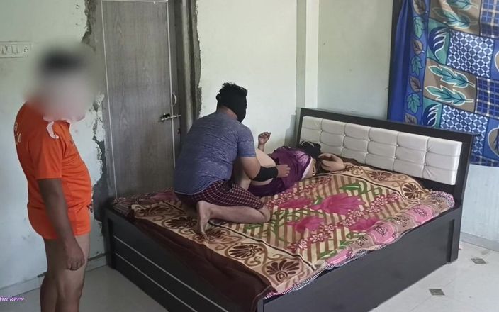Telugu-fuckers: Telugu divorciada milf toma dos pollas a la vez
