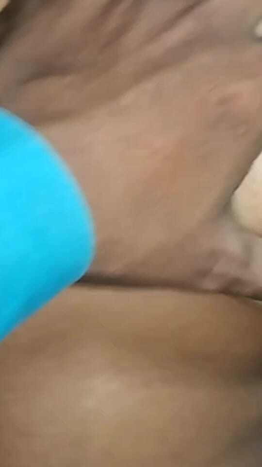 Nirman: Šukám svoji sousedskou tetičku