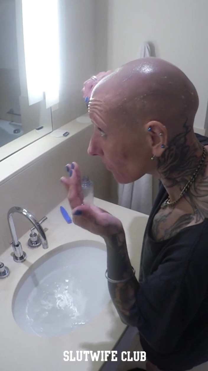 Slutwife Club: Vilja Holí to všechno pro moji děvku konkurz - hlava, kundička...
