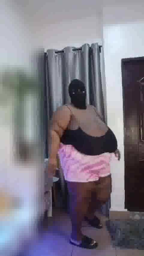 Massive: Striptiz Solo