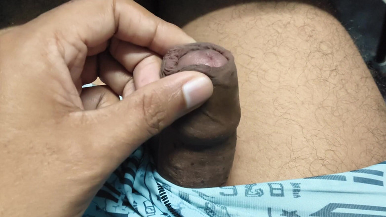 Roxy Bay: Zum ersten mal streichelt ich meine junge schwanzerfahrung