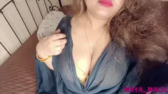 Bibi tiri pelacur channel mengangkat pantatnya untuk bercinta