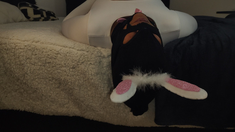 PABLO N3GROBAR: Garganta caliente ... Bunnie 3.0