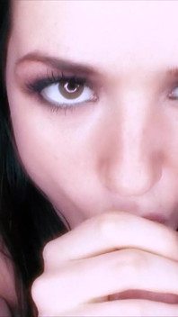 Tori Black: Casting-couch-blowjob