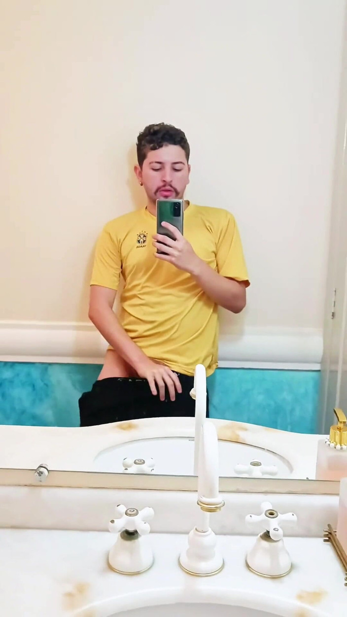 Marcosninfo: Showing You My Dick in the Bathroom of My Stepmother's...