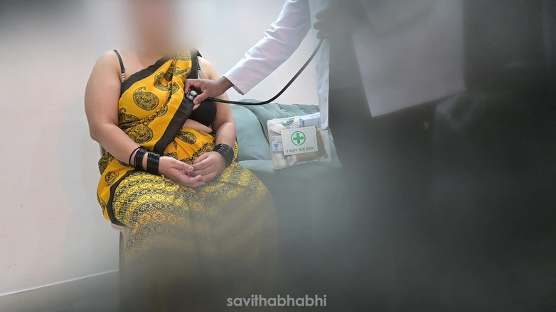 savithabhabhi: Doktor zneužívá chudou pacientku na klinice