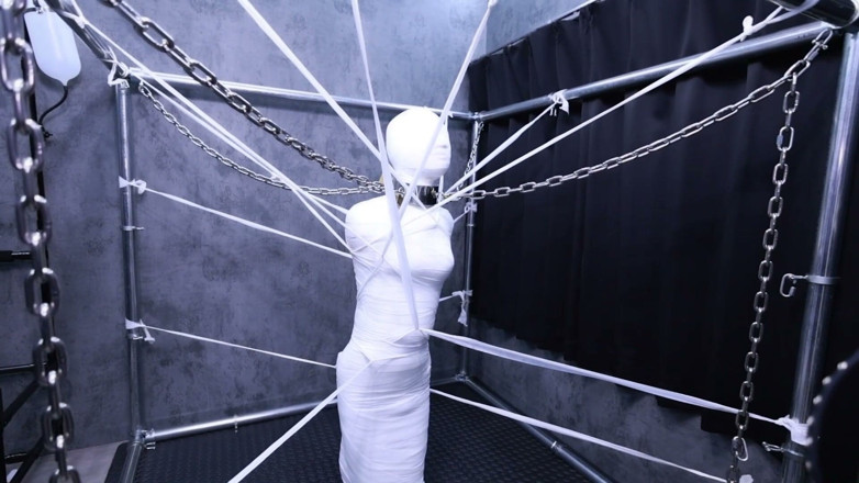 Aisan girl bondage: A Cute Girlfriend Wrapped All Over in Bandages