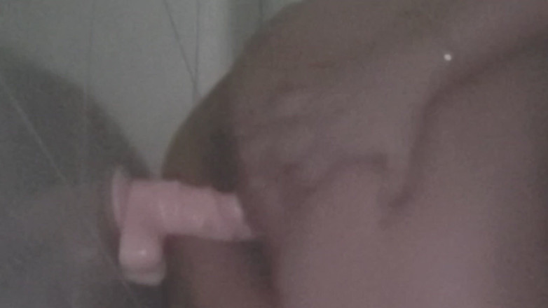 MassiveHungFoxy: Milf rijpe stiefmoeder zoekt iemand die een enorme lul in...
