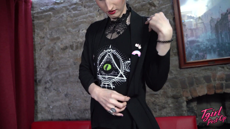 Tgirl Post-Op: Post op trans hottie Persephone pitstop masturbates