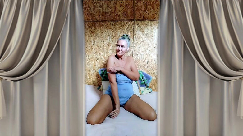 Lukerya: Lukerya comienza su día caliente