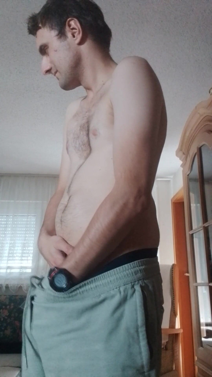 Lukboy92: Masturbarsi nella figa con il mio pene duro e la...