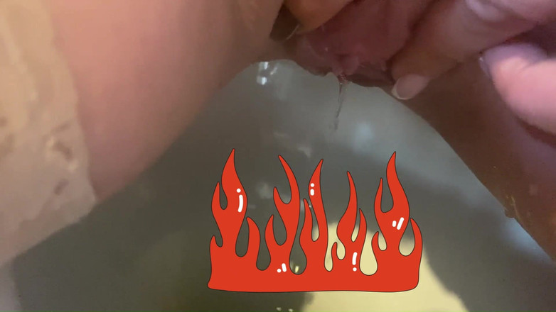 MilfyCalla: Пригоди milfycalla, 53 гра з сечею