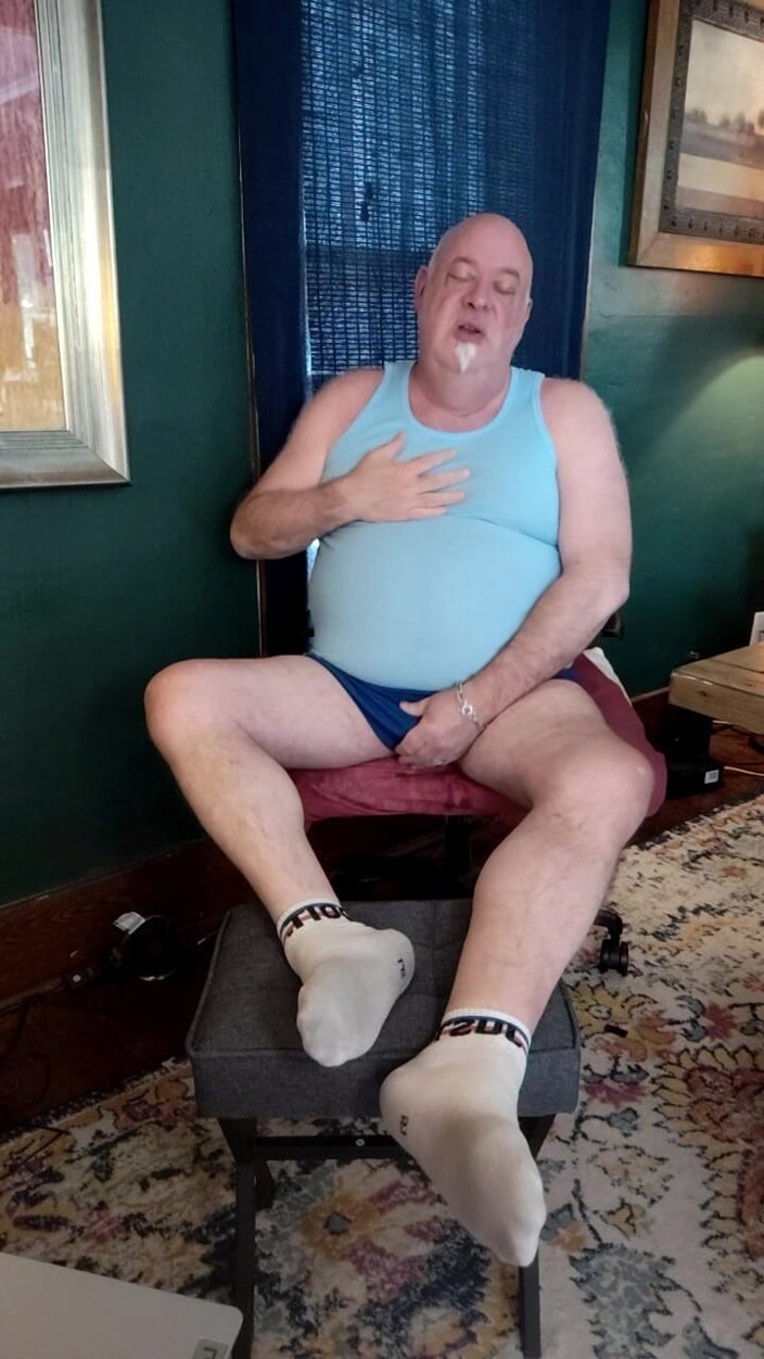 beardaddychub: Verbal Cum on Cam