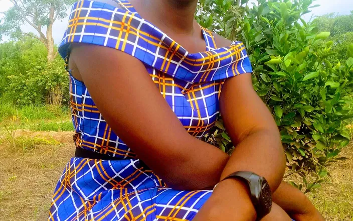 Judithxxx: Enjoying on My Good Yard