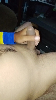 Saya Ditinggalkan Bersendirian Di Ruang Tamu