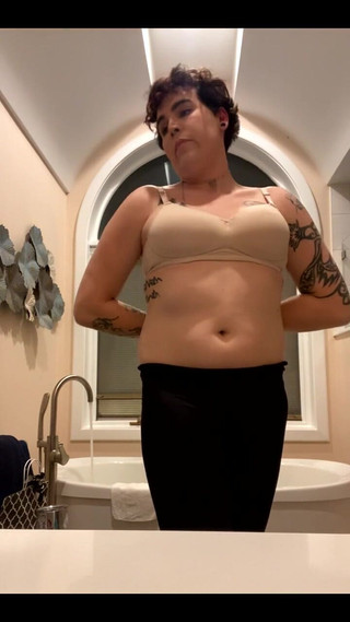 Lil Puddles: Маленький четверг трясет попкой