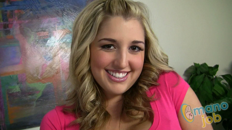 Mano Job: Dayna Loves Dick