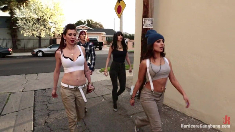 Hardcore Gangbang by Kink: Chola Love - estrelando Jynx Maze