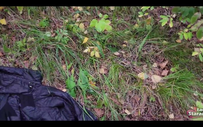 Stacy Starando: Plimbare cu sora mea vitregă în parcul din pădure. Blog sexual,...