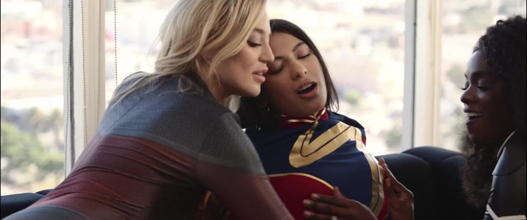 Cosplayground: Superhero Threesome