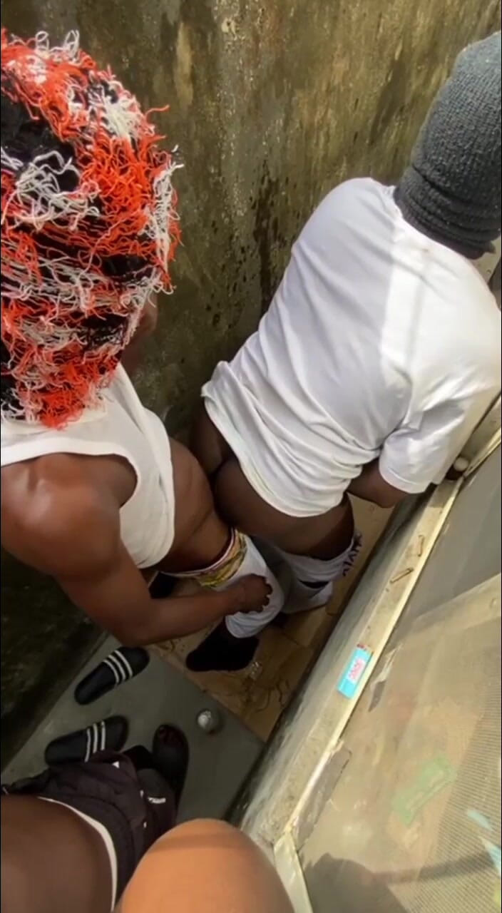 Bullet: Sesso all'angolo veloce