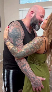 Drobna Big Booty Trans zostaje poręczona