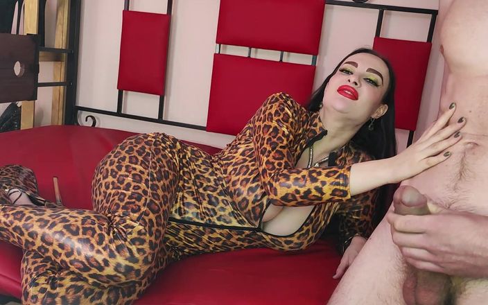 Princess18_: Bi Encouragement Through Tits Worship
