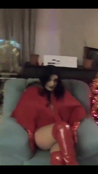 Milfycalla Santa je dobrá s nadrženou podvádějící manželkou MILF děvka 222 -