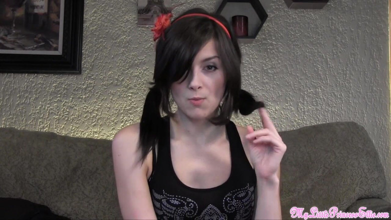 Ellie Idol: Spendendo i tuoi soldi mi accende