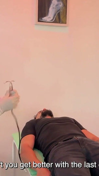 환자를 아주 잘 치료하는 간호사 Tranny