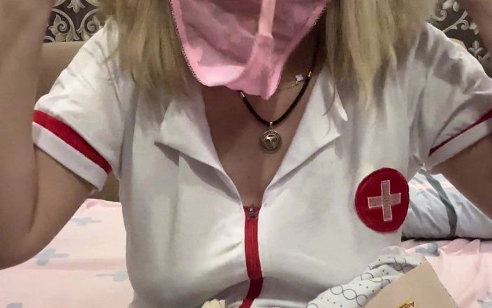 LarisaCum: Я показую свою нижню білизну!