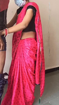 Indiana Shivani com cunhado