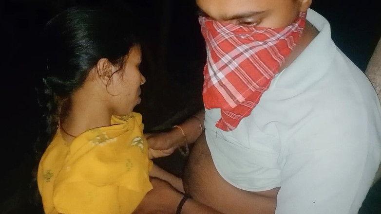 NikiRathod: 자정에 깊은 숲에서 섹스하는 오랜 시간 후