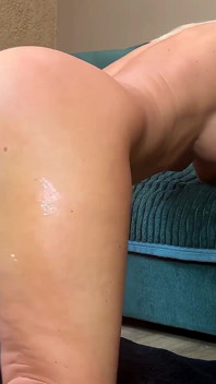 Transparent Huge Buttplug Pussy Destruction Fuck Machine