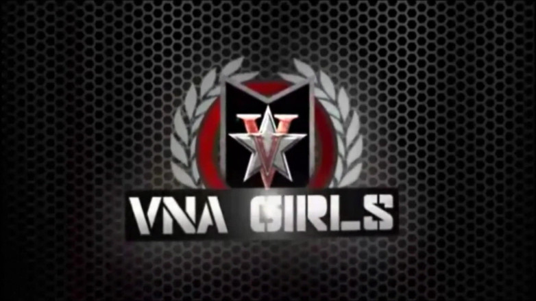 Rome Major: Bbc Roma Major viene spompinata da dietro un cassonetto!